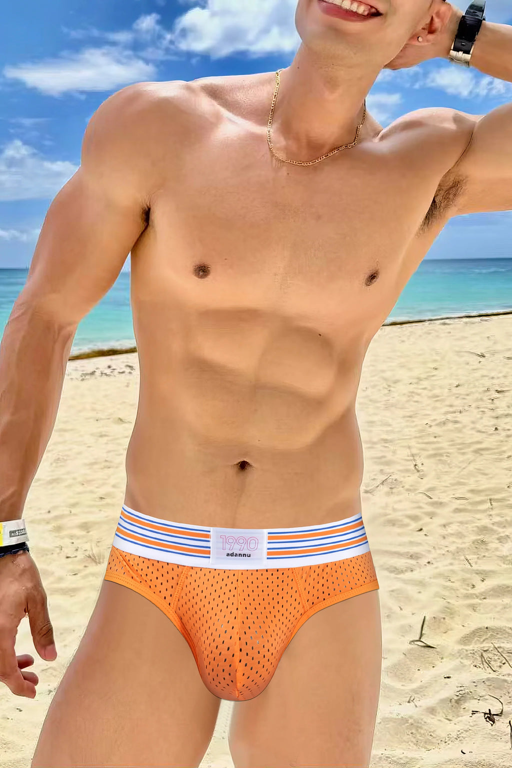 Men’s Mesh Briefs with Detachable Padding for Enhanced Shape