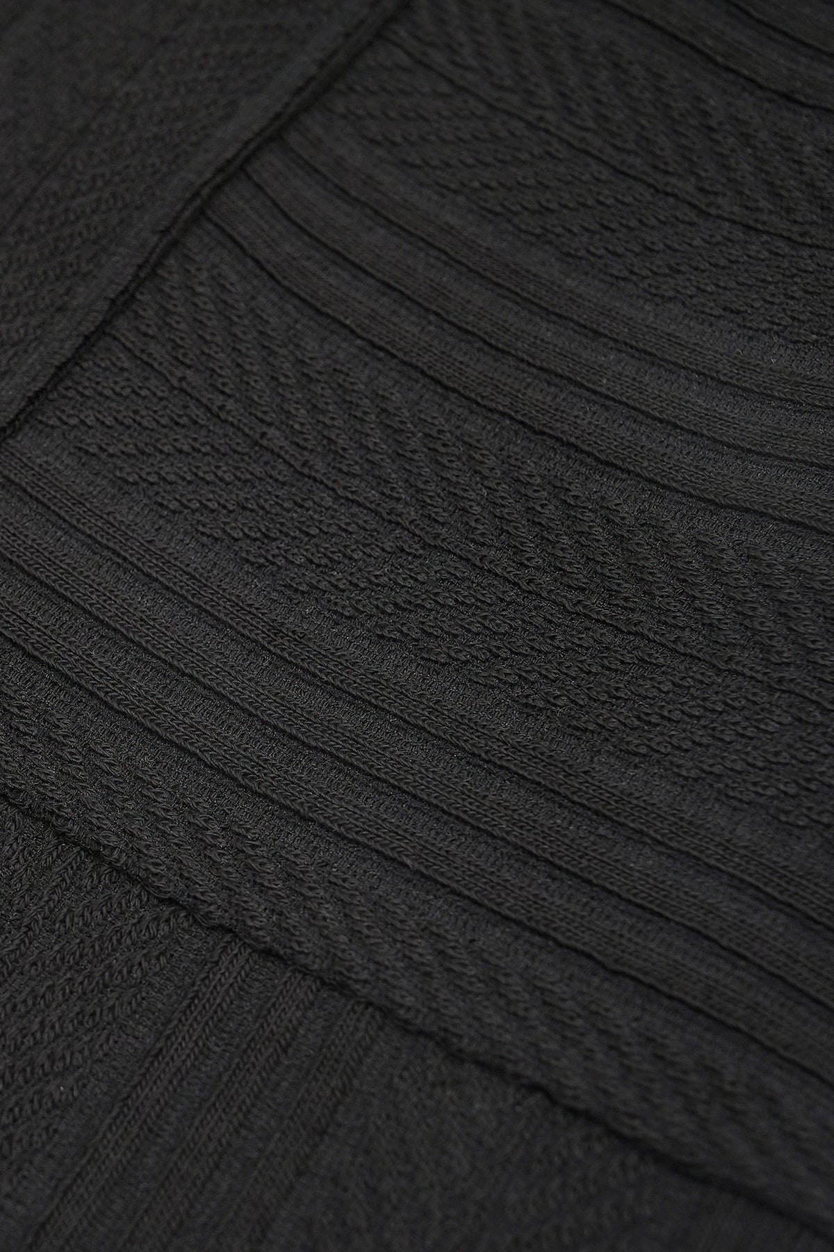 Men's Long Sleeve Knit Sweater with Textured Pattern
