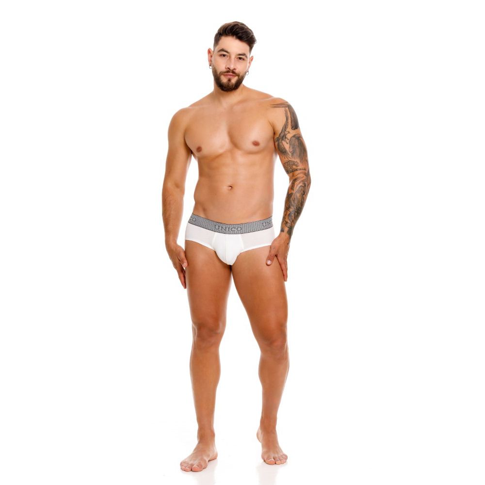 Mundo Unico Men's Underwear 25020101120 Marfil Briefs Color 02-White